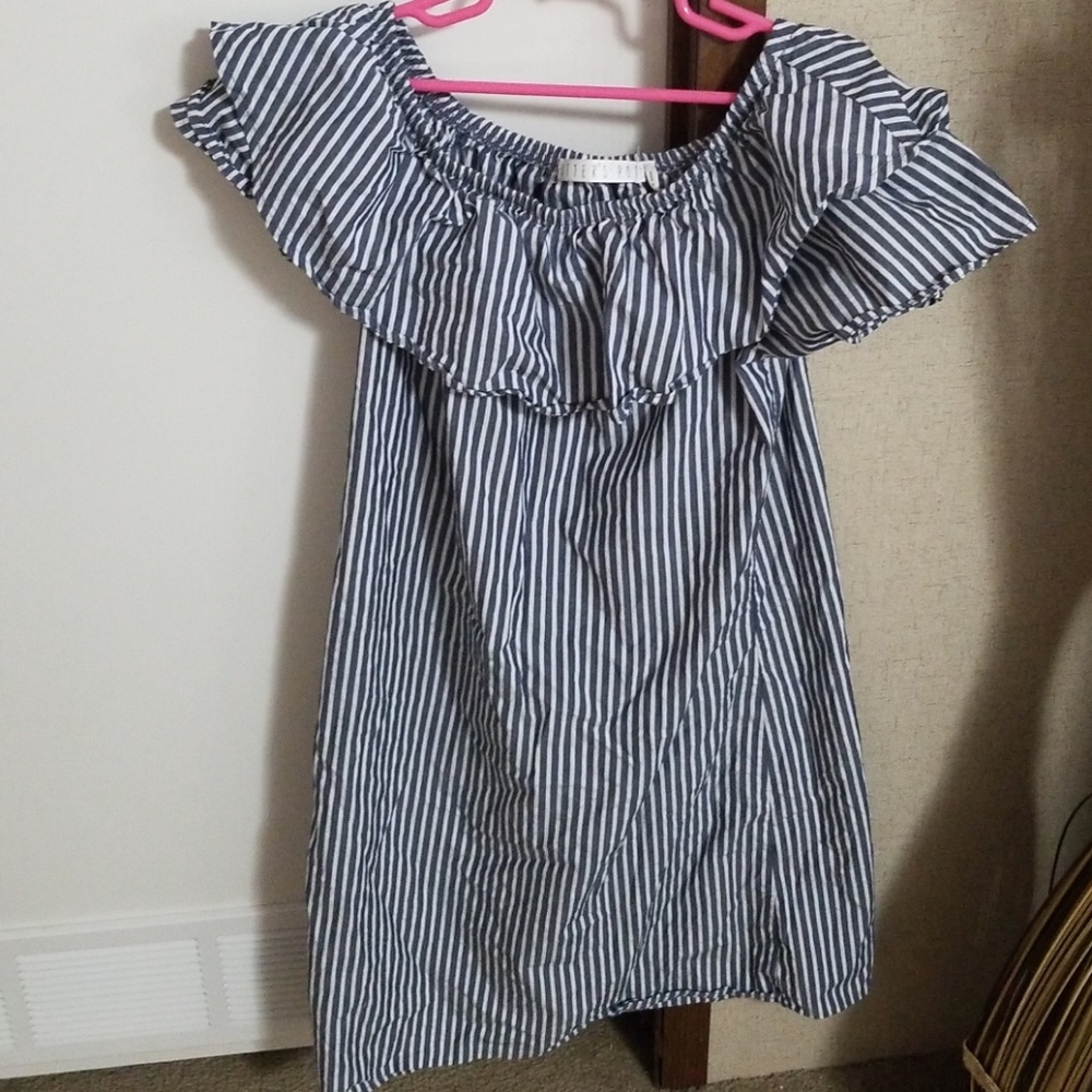 Dress - Picture 3 of 4